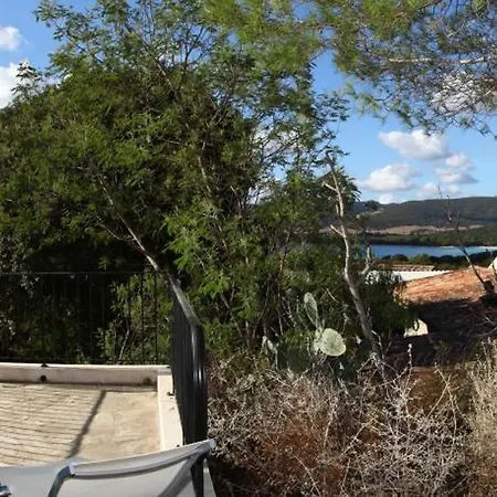 Mini Figari, Santa Giulia Villa