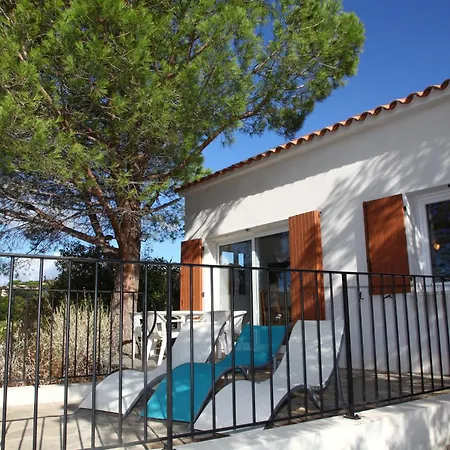 Mini Figari, Santa Giulia Villa